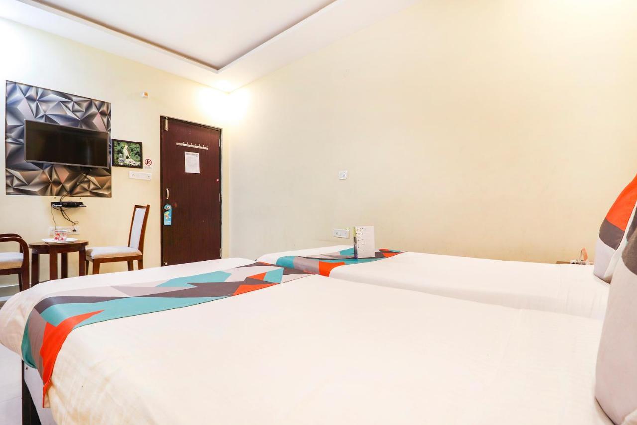 Fabexpress Mid Town Hotel Haidarábád Kültér fotó